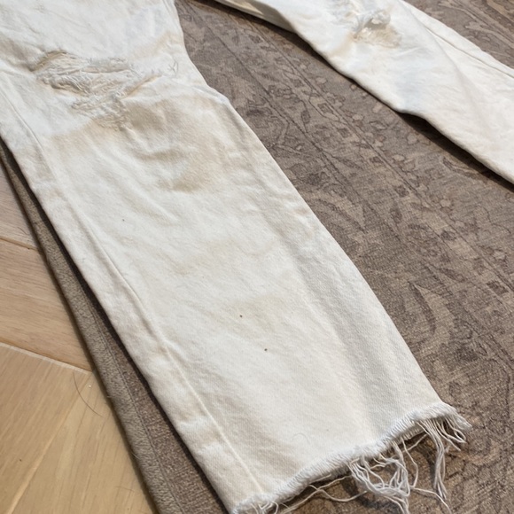 Levi’s Wedgie Fit white ripped jeans - Picture 2 of 3